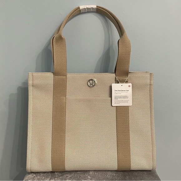 NWT Lululemon Two Tone Canvas Tote Bag 10L Mojave Tan / Light Ivory - Picture 4 of 12